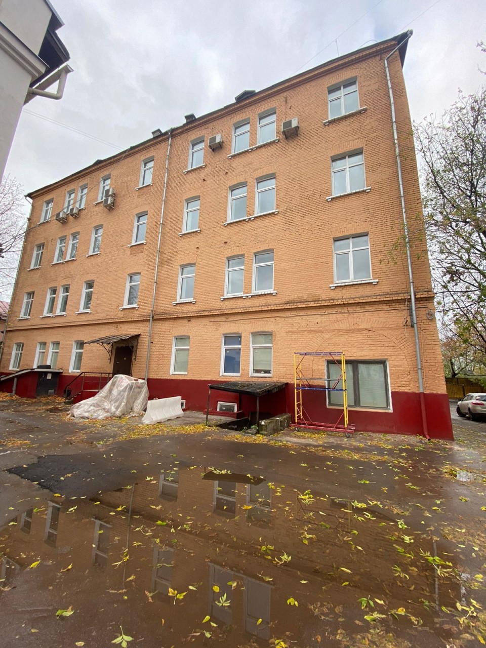 фасад дома, здание по адресу г Москва, ул Крутицкая, д 9 стр 1